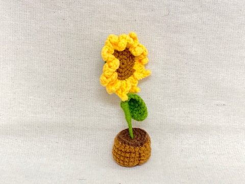 FLOWER POTS 1 SUNFLOWER POT