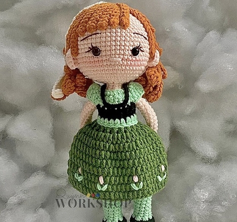 DISNEY PRINCESS DOLLS ANNA