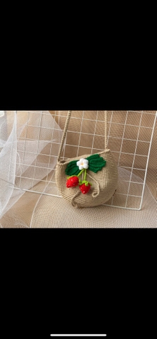 CROCHET BAGS STRAWBERRY 1