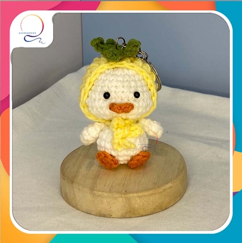 MEDIUM ANIMALS DUCK WEARING HAT-yellow