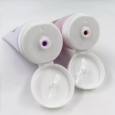 Tuyp-my-pham-nhua-pp-3