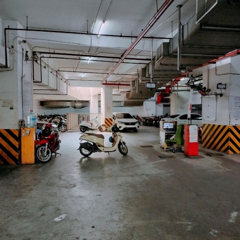 BÃI GIỮ XE 91 PHẠM VĂN HAI - TẦNG HẦM BLUE SQUARE (ĐD CHỢ PHẠM VĂN HAI)