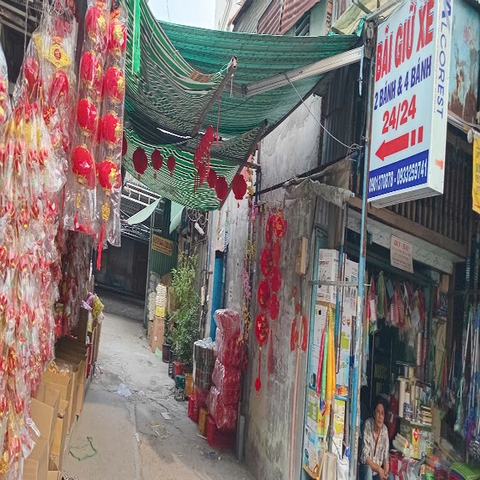 BÃI GIỮ XE MÁY VÀ Ô TÔ 24/24 - 128 NGÔ NHÂN TỊNH QUẬN 5