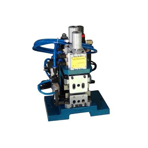 Máy tuốt và xoắn dây điện kiểu đứng HC-3F+T (bán tự động)