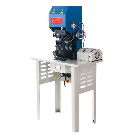 Máy đục 6 lỗ QC68222
