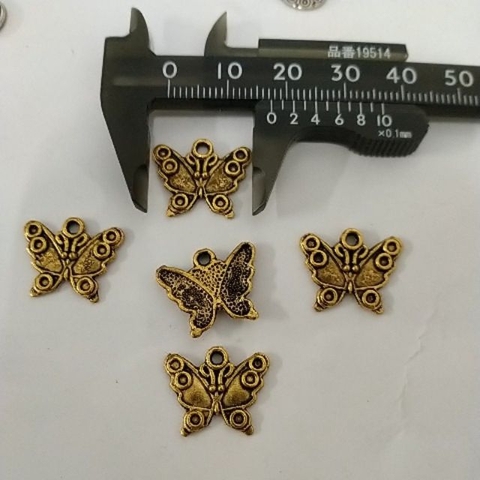 5 mặt cánh bướm màu vàng cổ