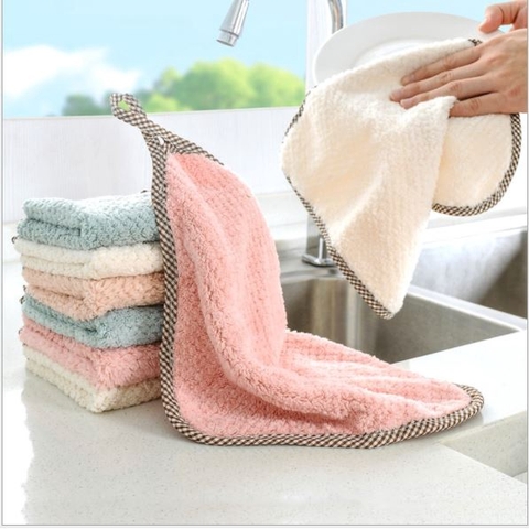 Khăn lau tay treo bếp tiện dụng