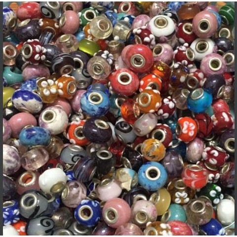 Gói 10 Charm xỏ vòng đủ màu