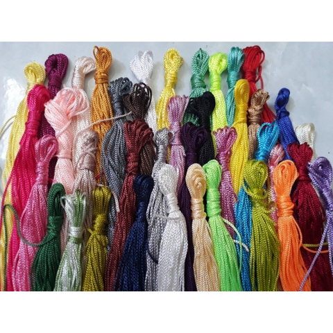 100-400 met dây dù mềm 1mm Việt Nam nhiều màu ngẫu nhiên