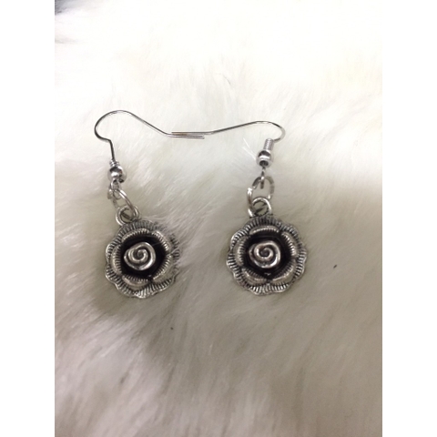 01 Đôi bông tai hoa hồng