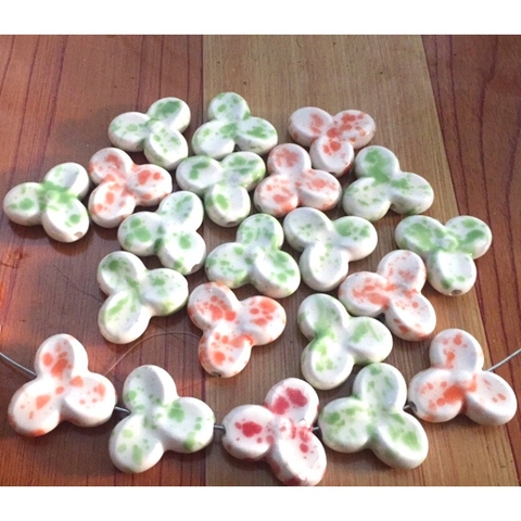 3 hạt gốm sứ hoa 3 cánh 25mm