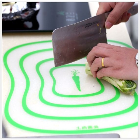 Thớt nhựa mini cắt hoa quả, cắt bột làm bánh