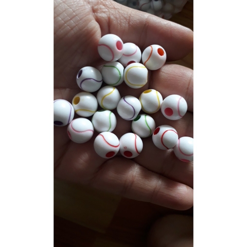 Hạt nhựa tròn hoa văn 12mm