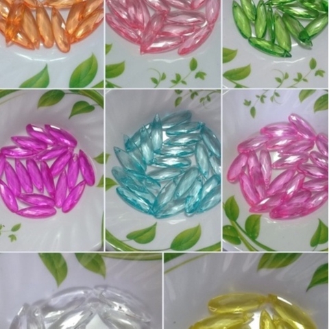 10-20-50 hạt nhựa chiếc lá dài size 10x34mm