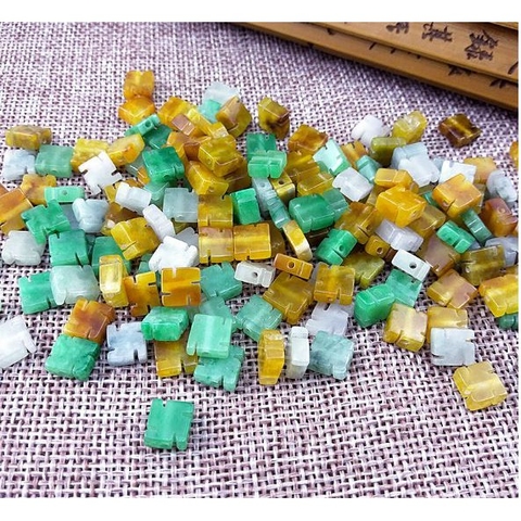 2 viên charm chữ Vạn đá 4x8mm tự nhiên, lỗ xỏ 1mm làm vòng MH 2634(p131-23)