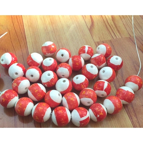 5 Hạt Gốm sứ tròn in chữ đỏ 20mm