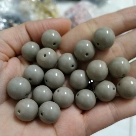 50gram hạt đá tròn màu xám 12mm