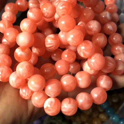 18 hạt nhựa tròn màu cam vân giả đá 10mm (gói 10gam) có lỗ xỏ làm vòng tay, vòng cổ (TL)