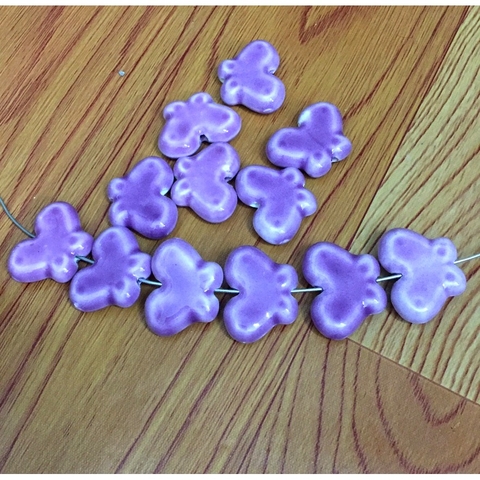 5 hạt gốm sứ hình bướm 25x30mm có lỗ xỏ