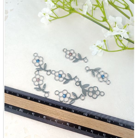 gói 5 mặt cành hoa nhụy đính đá-MH1049