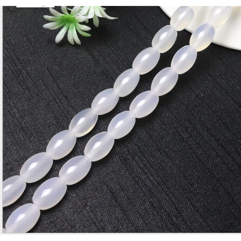 2 viên lu thống thiên nhiên 8x12mm màu trắng