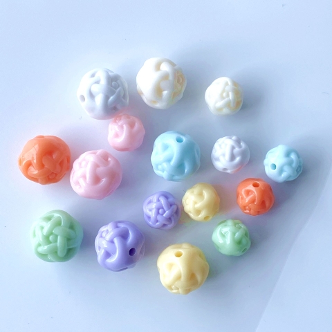 50-500gam cuộn len to 16mm,hạt charm holo  bóng đẹp có lỗ xỏ