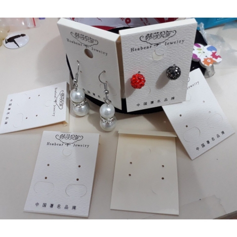 Thẻ treo bông tai bằng nhựa - khuyên tai ( bộ 10 cái)