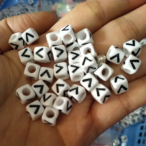 5gam chữ V- Hạt nhựa vuông 7mm