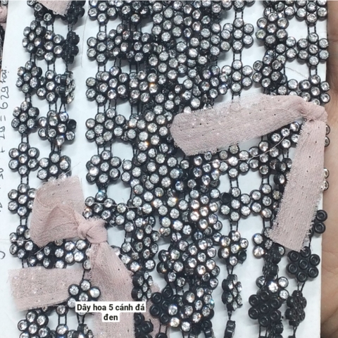 1 mét dây hoa đá 5 cánh