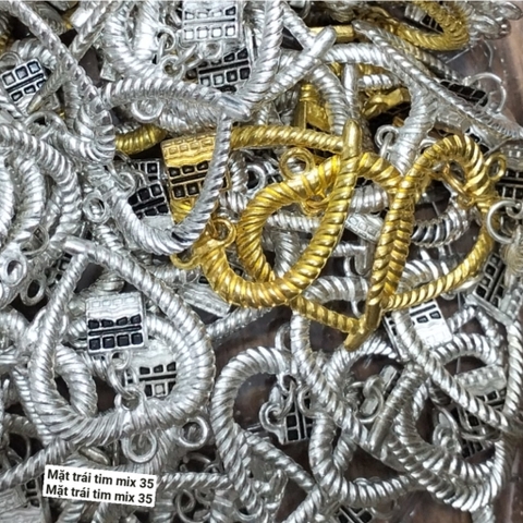 2- 5 cái Mặt kim loại hỗn hợp trái tim mix 35