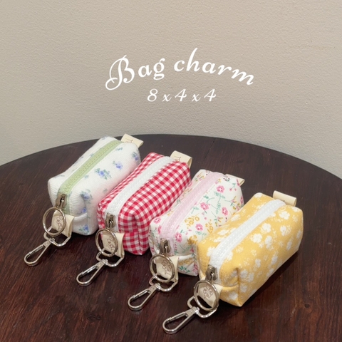 Bag charm 8x4x4