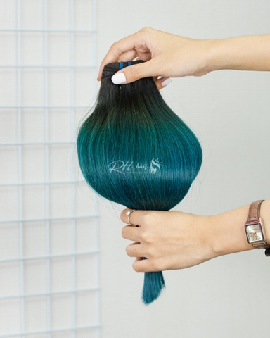 COLORED STRAIGHT WEFT HAIR