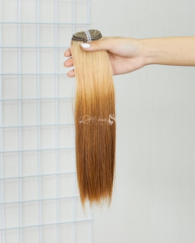 COLORED STRAIGHT WEFT HAIR