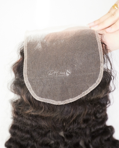 CURLY LACE CLOSURE