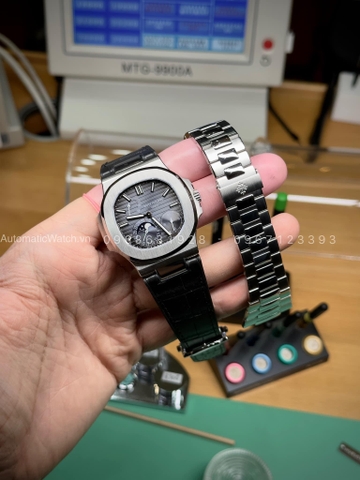 Đồng Hồ Patek Philippe Nautilus 5712/1A Chế Tác Bản Thép Máy hãng