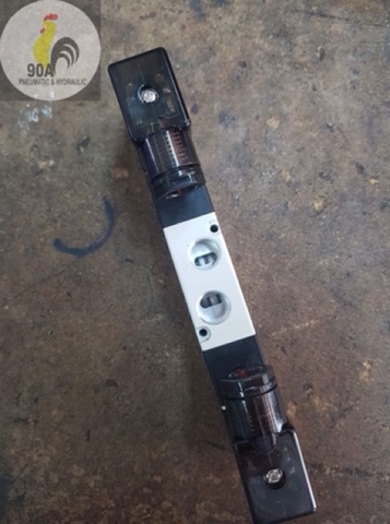 Van điện từ solenoid 5/2 khí nén 2 đầu điện 2 vị trí ren 13 4v220 Airtac