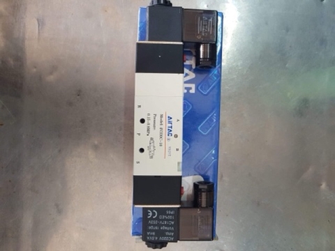 Van điện từ solenoid 5/3 ren 13 2 đầu điện 3 vị trí 4v230Airtac
