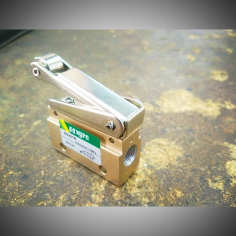 Công tắt hành trình hơi bánh xe 2 lỗ