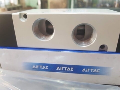 Van khí nén 2 đầu điều khiển bằng hơi 4A420-15