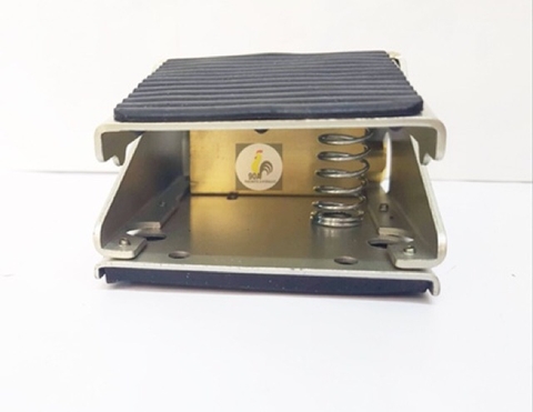 Bản đạp hơi khí nén 2 lỗ ren 13 FV 320