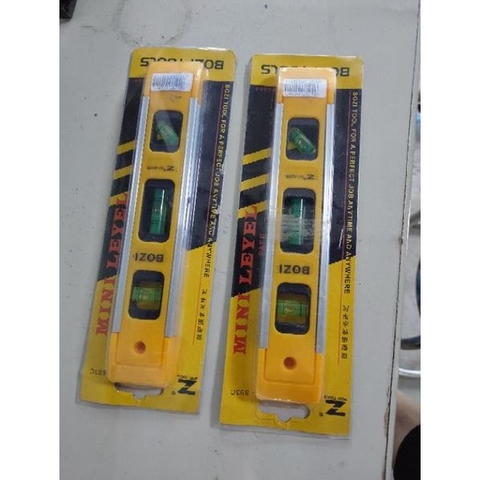 Thước thủy livo hãng Bosi có nam châm chiều dài 23cm