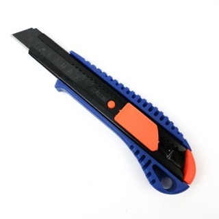 Dao rọc giấy cỡ lớn 18mm sắc bén màu xanh cao cấp Staka siêu nhẹ siêu bền dao trổ hàng chất lượng cao