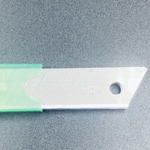 Hộp dao rọc giấy Berrylion 10 chiếc chính hãng chất liệu thép không gỉ siêu bền