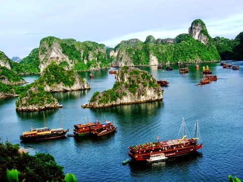 [ HẠ LONG, YÊN TỬ ] Vịnh Hạ Long - Titop - Hang Luồn 1N ( tàu Otis VIP + ăn buffet )