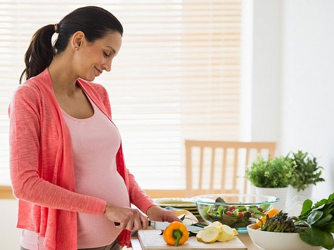 Bà bầu ăn gì để con tăng cân? Gợi ý thực đơn giúp thai nhi phát triển khoẻ mạnh