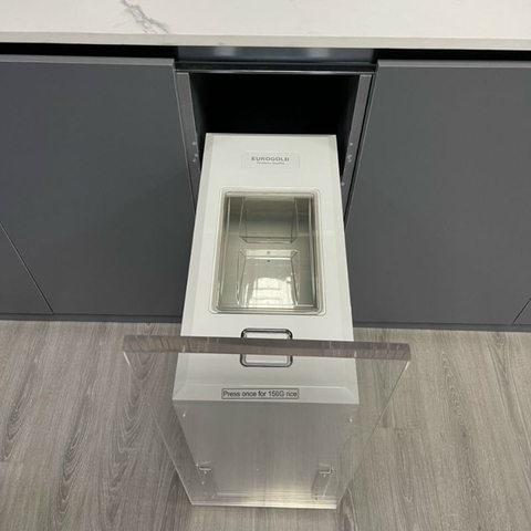 Thùng gạo gắn cánh âm tủ Eurogold - GB230W