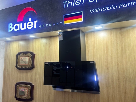 Máy hút mùi Bauer BC 70MTV | Kính vát | Tự động làm sạch | 1600m/h
