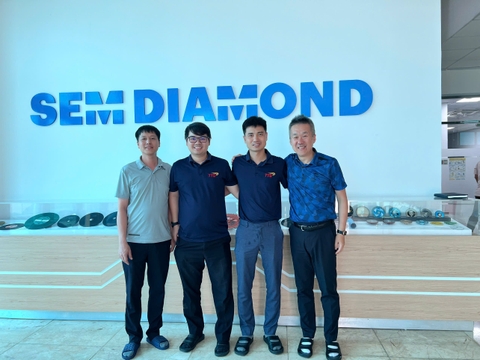 TTS chính thức tọa đàm và hợp tác thành công với hãng Sem DIAMOND
