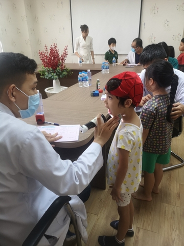 Student 's Health Check At FIS