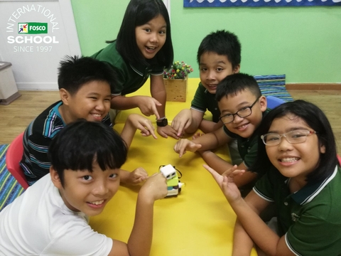 The Grade 5 students made Botzee whimper, race, and move about!